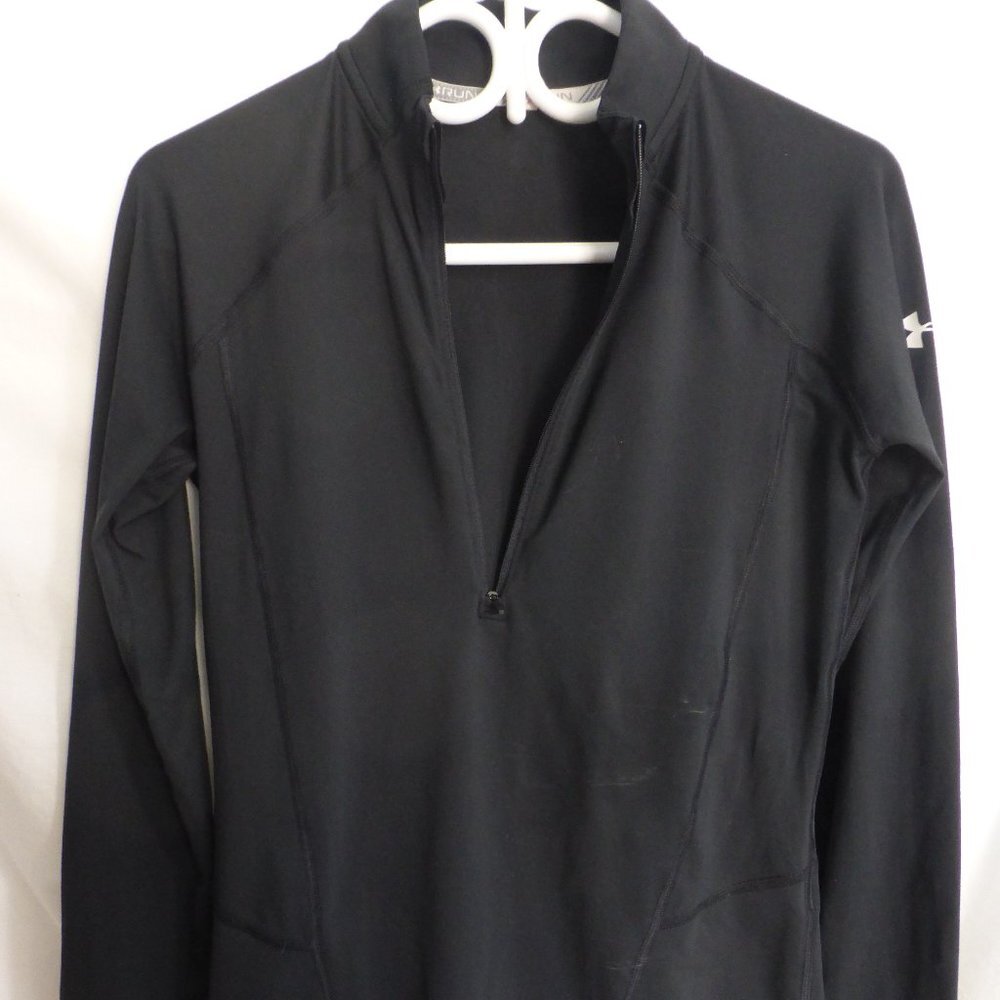UNDER ARMOUR RUN, small, partial zip front jacket - Picture 2 of 9